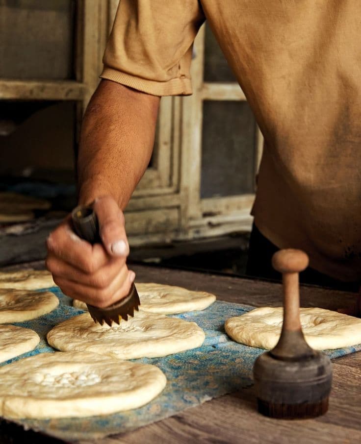 Freshly baked tandoor bread