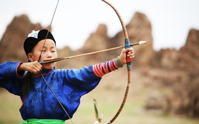 Archery class for tourists outdoors
